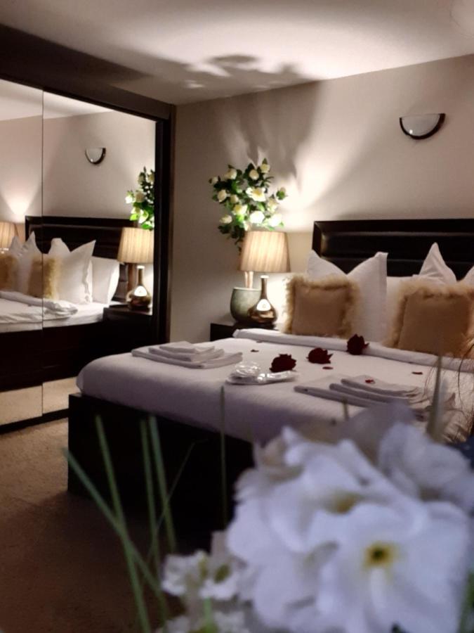 Casa Maria Roses Hotel Rîşnov Eksteriør billede