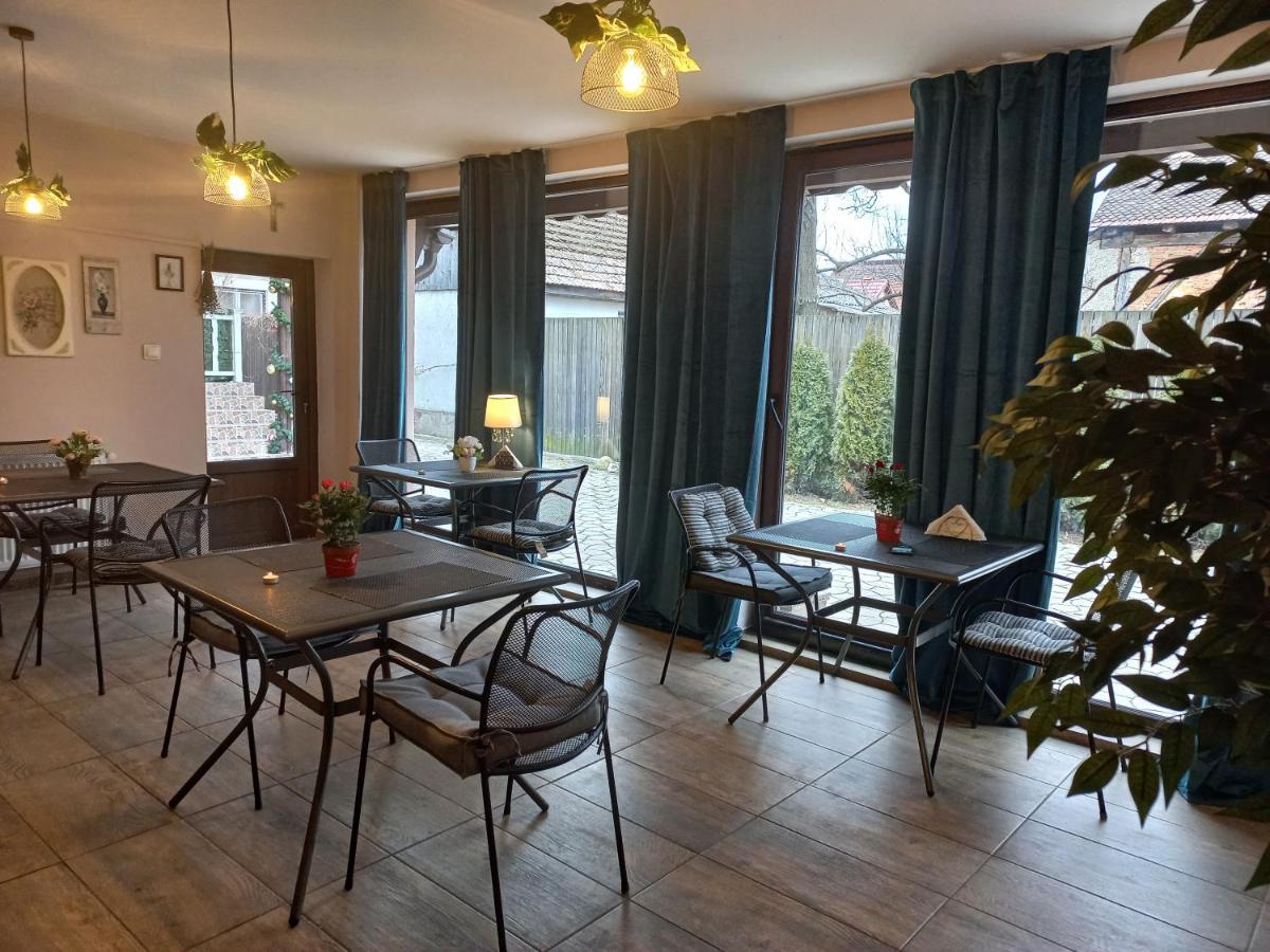 Casa Maria Roses Hotel Rîşnov Eksteriør billede